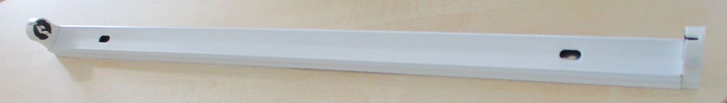 Kunststoffsockel weiss für LED Röhren 60 cm